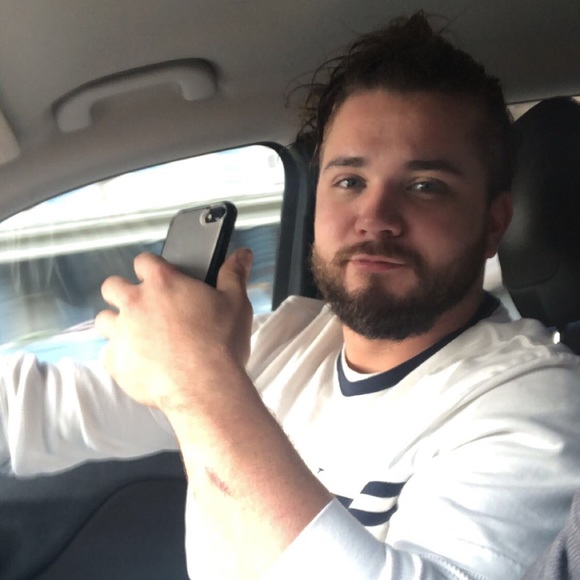 Meet your Posher, Sean - Picture 2 of 4